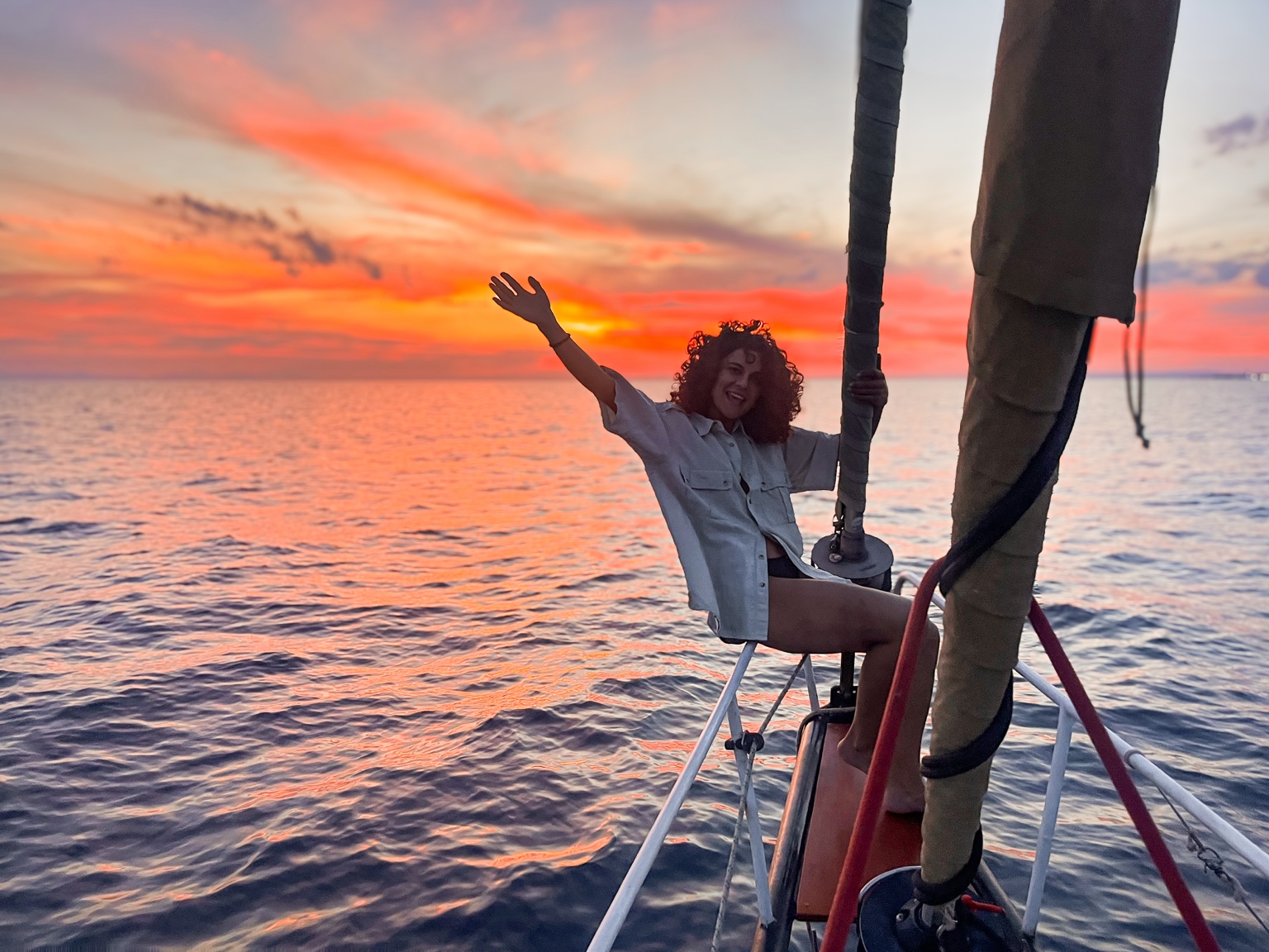 Federica in barca al tramonto